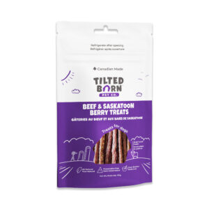 TILTED BARN PET CO. 100G DOG TREATS CANADIAN BEEF & SASKATOON BERRY